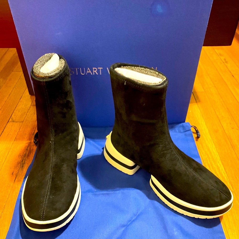 Stuart Weitzman Bootie (US size 7; black suede)
